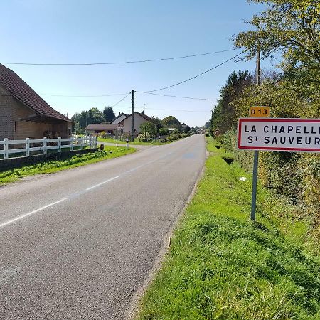 Gite Le Petit Pied-A-Terre La Chapelle-Saint-Sauveur  エクステリア 写真