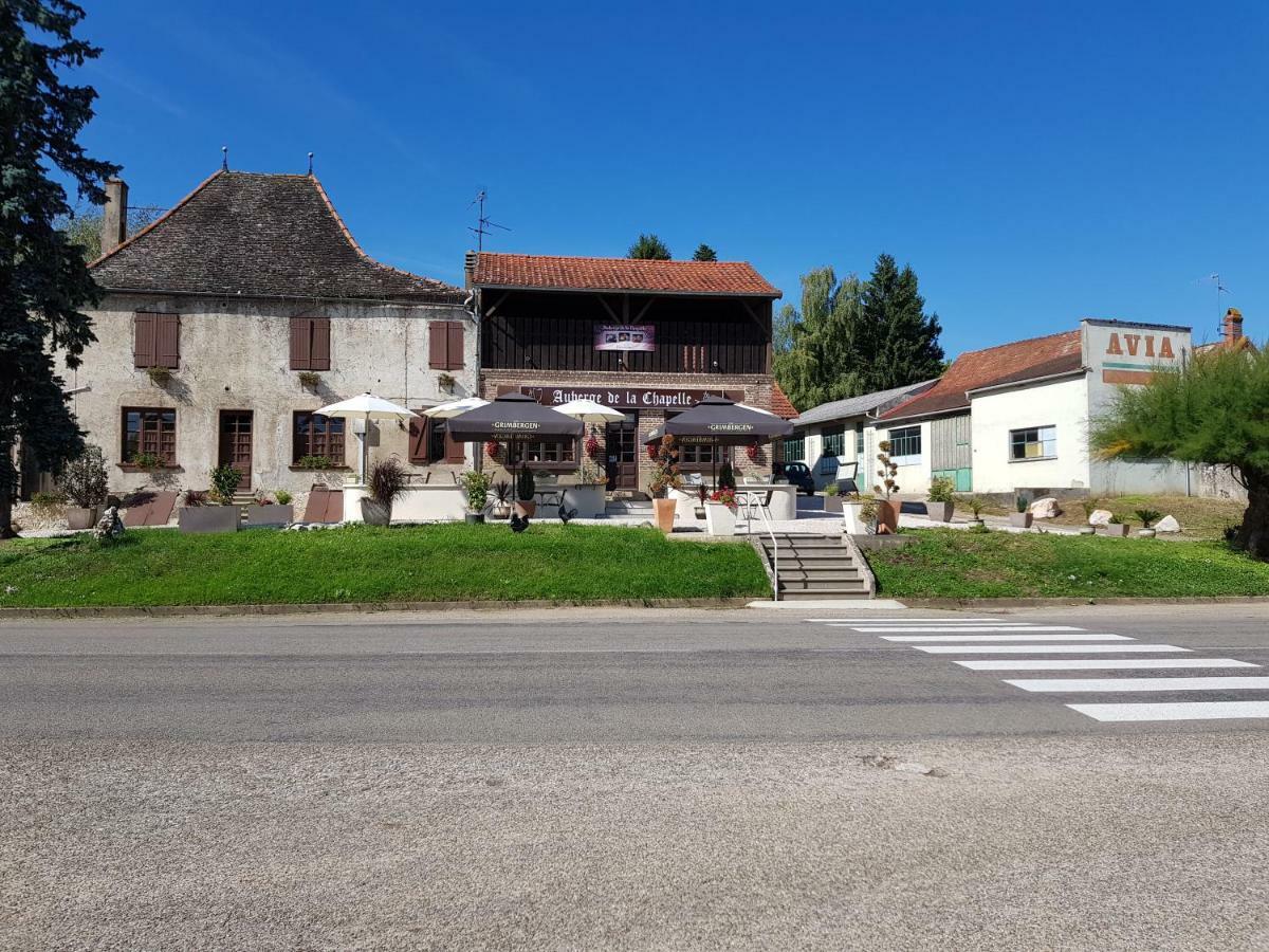 Gite Le Petit Pied-A-Terre La Chapelle-Saint-Sauveur  エクステリア 写真