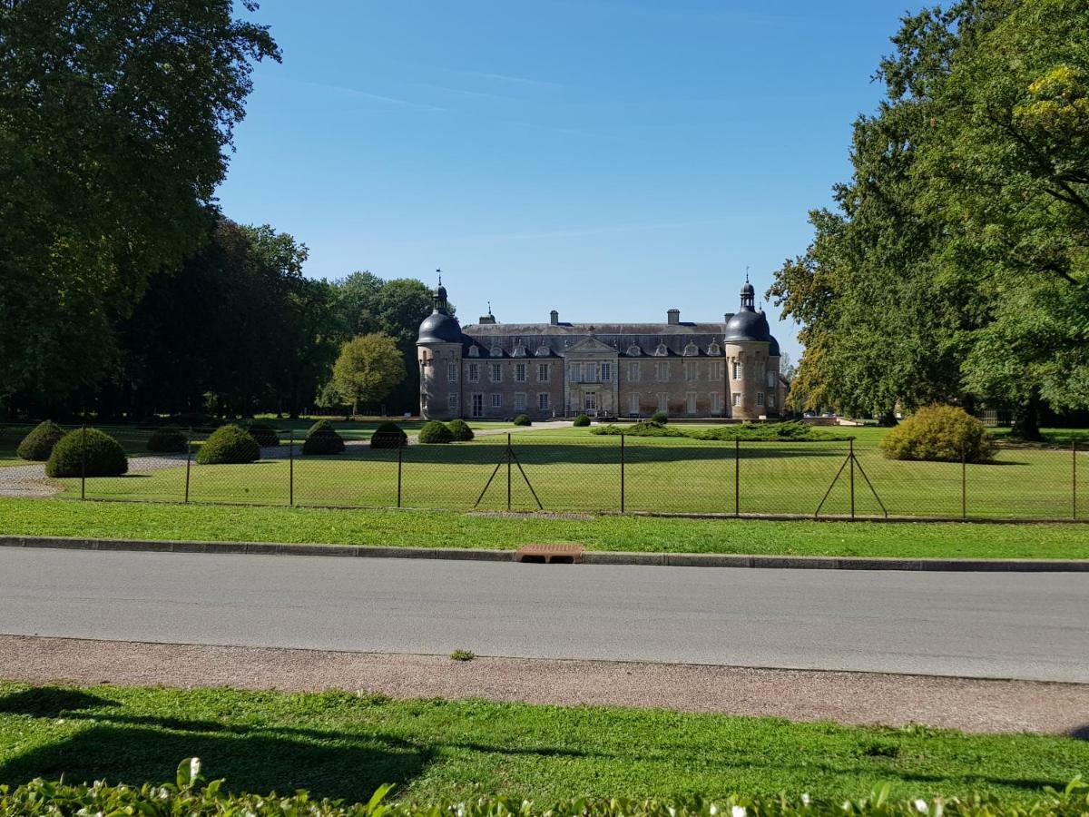 Gite Le Petit Pied-A-Terre La Chapelle-Saint-Sauveur  エクステリア 写真